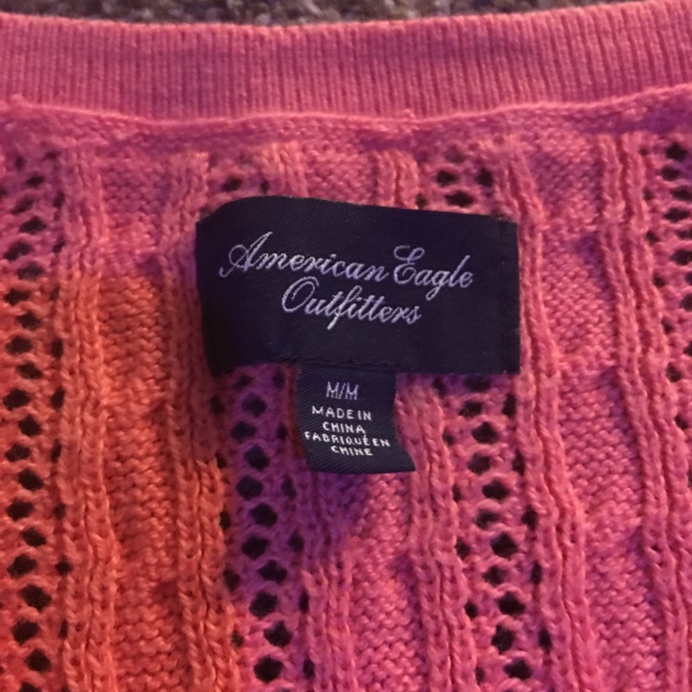 A&E sweater - Picture 2 of 2